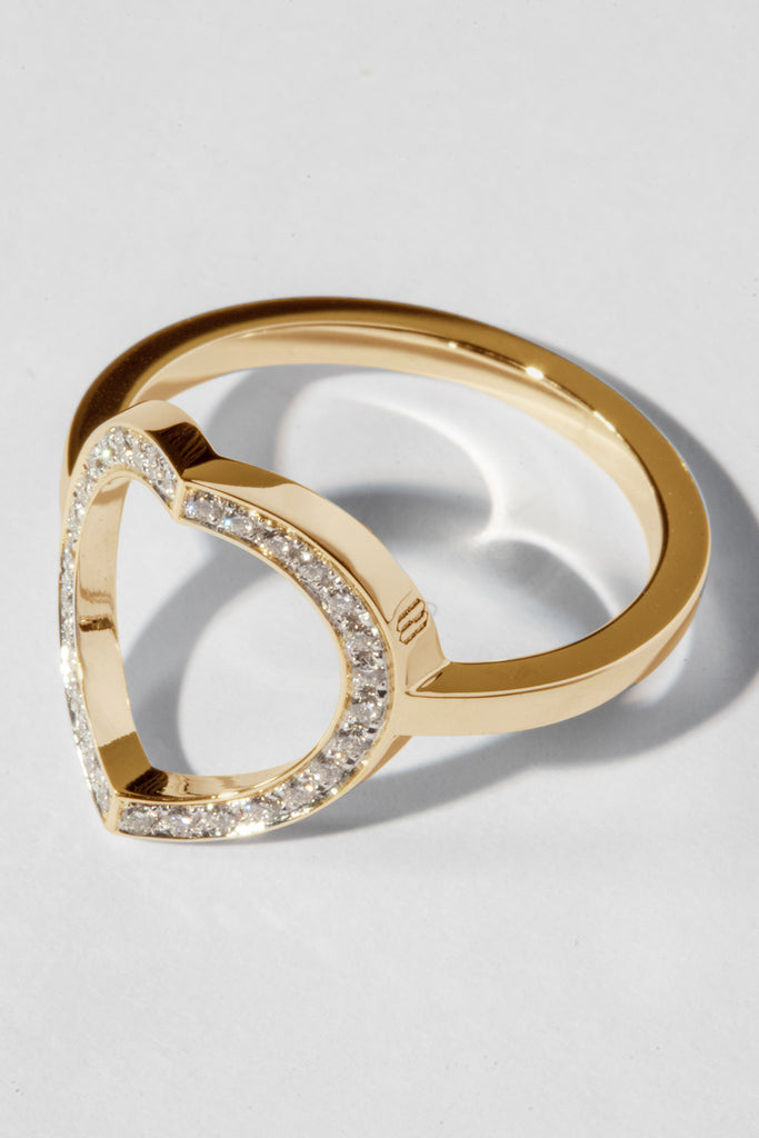 LE SECRET Bague Or jaune 18k tout pavé - Maison Mouche bijoux classiques pas classiques